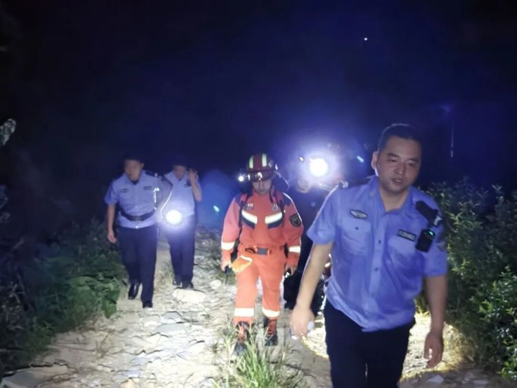 发地点, 综合星沙微, 在历经 发地点, 综合星沙微, 在历经