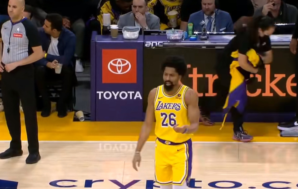 能够同时胜 能够同时胜