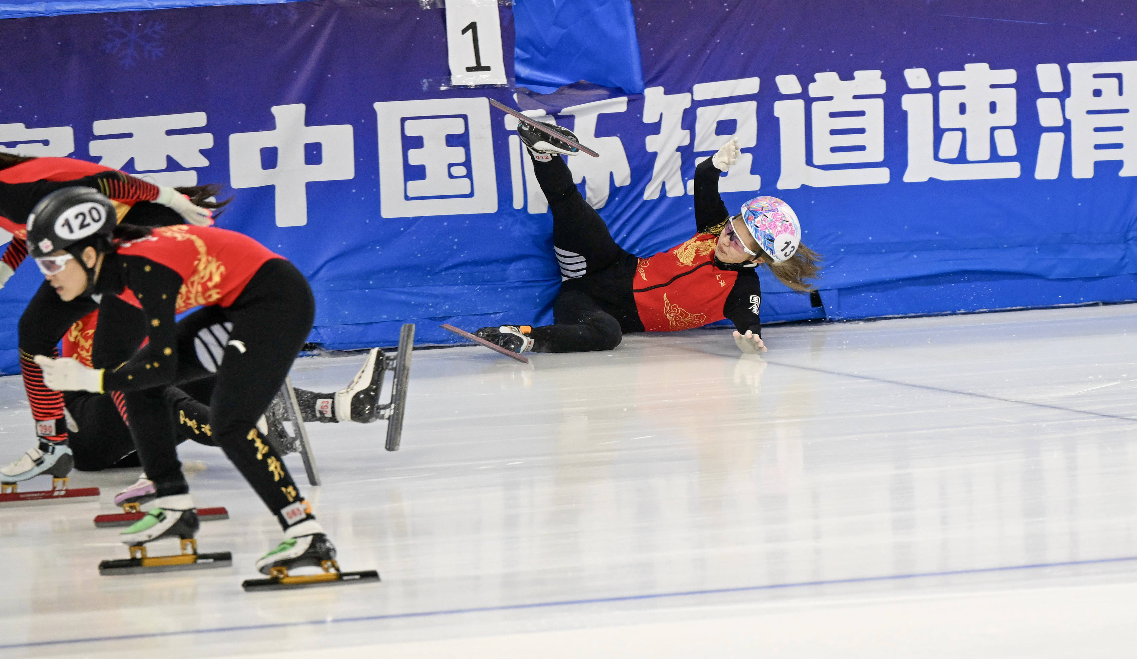 新华社发, 赛季中国杯, 部选手杨茸 新华社发, 赛季中国杯, 部选手杨茸